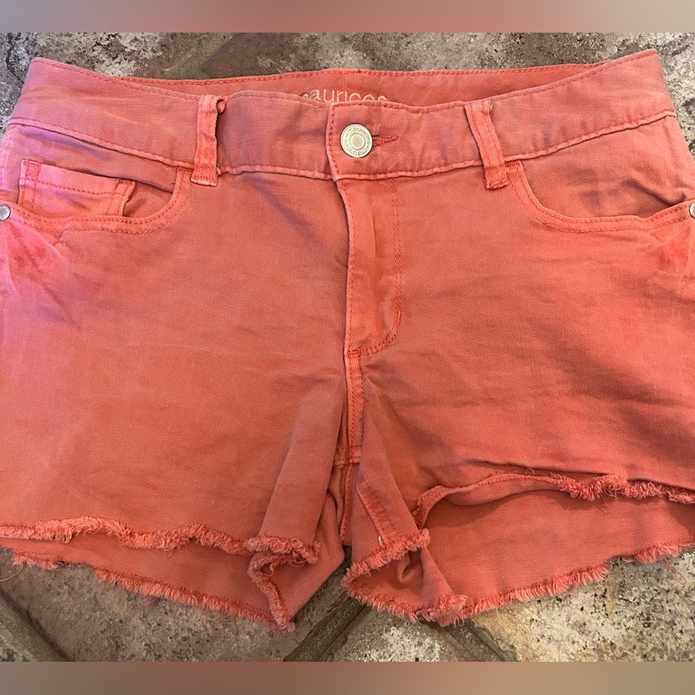 Maurice’s Coral Frayed Shorts